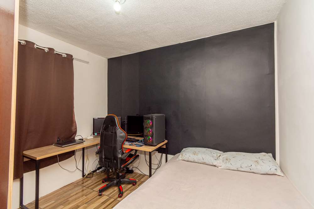 Apartamento à venda com 2 quartos, 42m² - Foto 2