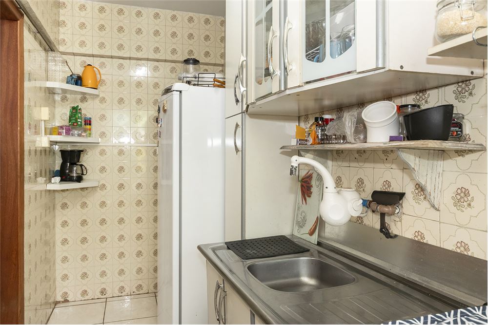 Apartamento à venda com 2 quartos, 76m² - Foto 18