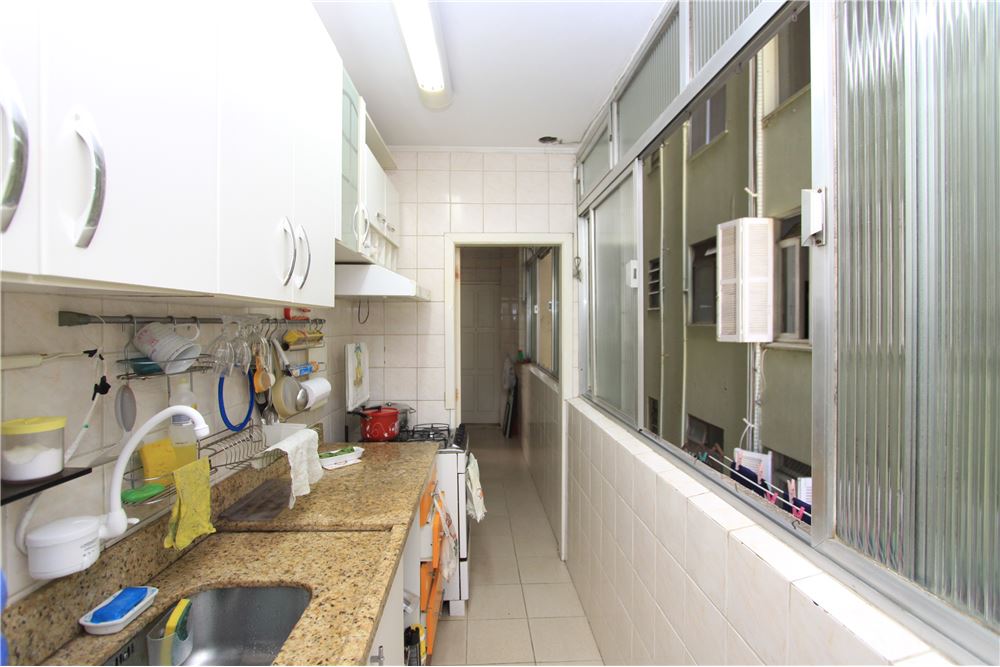 Apartamento à venda com 3 quartos, 279m² - Foto 19