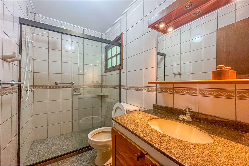 Casa à venda com 3 quartos, 300m² - Foto 19