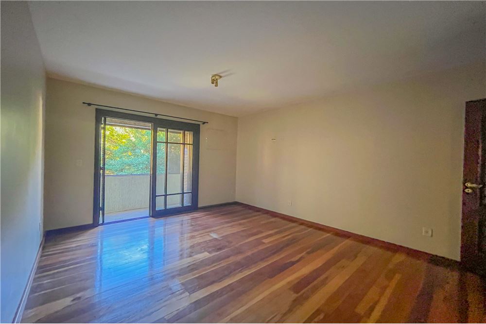 Apartamento à venda com 3 quartos, 175m² - Foto 17