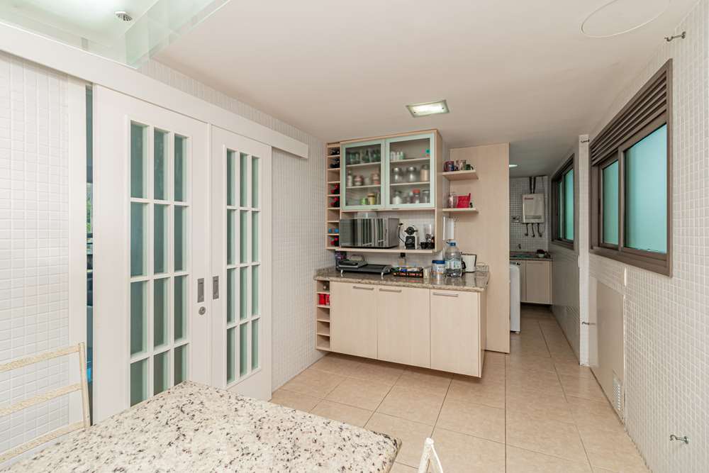 Apartamento à venda com 4 quartos, 262m² - Foto 14