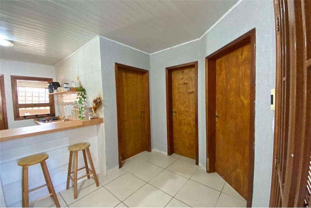 Casa à venda com 2 quartos, 60m² - Foto 4