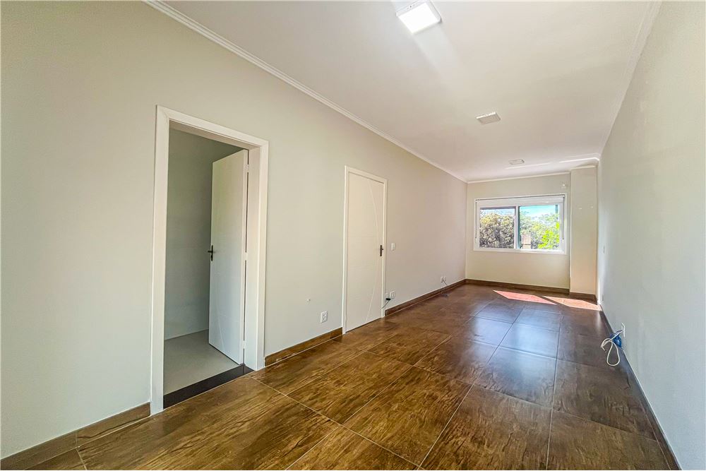 Casa à venda com 3 quartos, 250m² - Foto 15