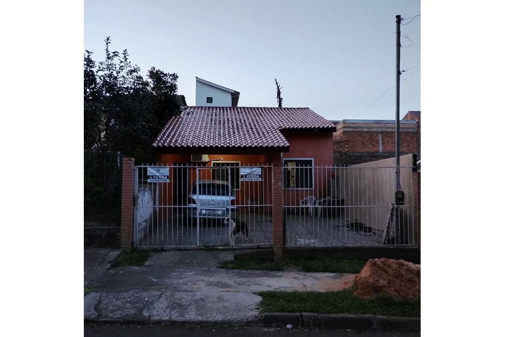 Casa à venda com 2 quartos, 54m² - Foto 1