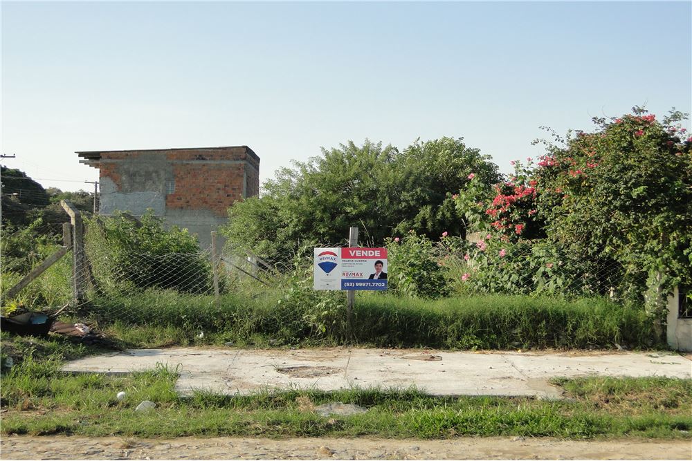 Terreno à venda, 240m² - Foto 1