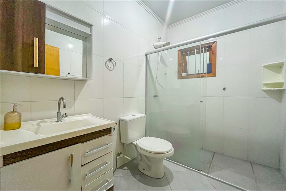 Casa à venda com 2 quartos, 65m² - Foto 9