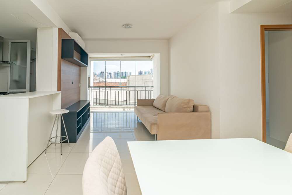 Apartamento à venda com 2 quartos, 69m² - Foto 1