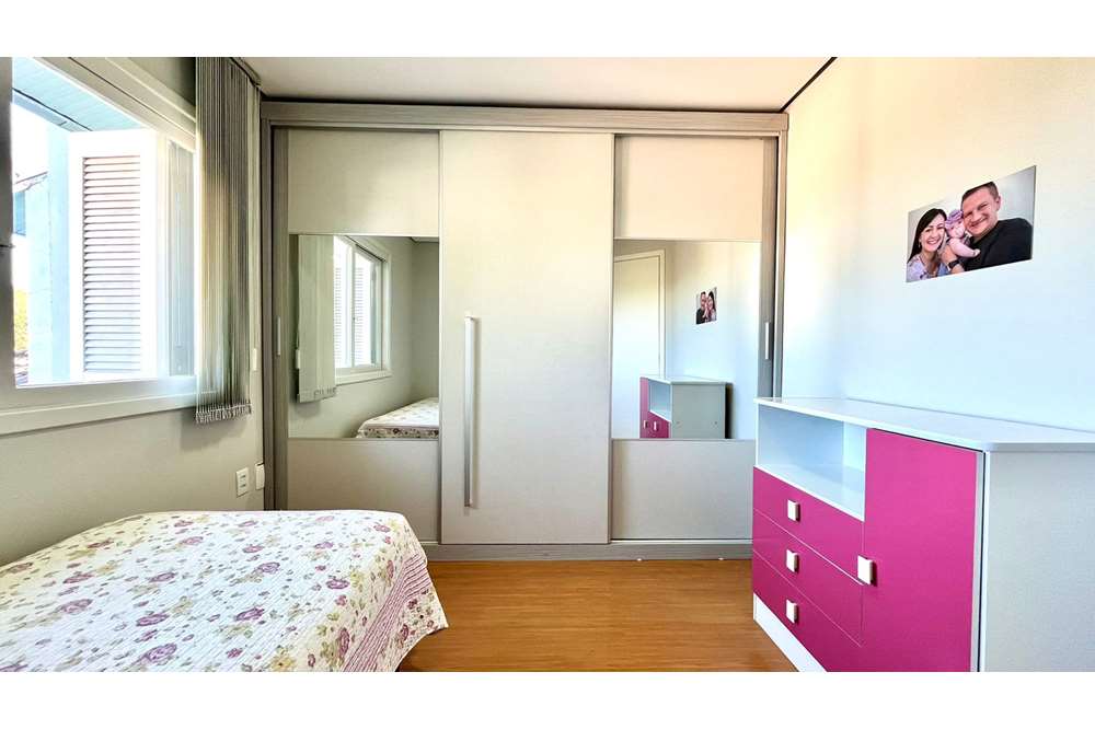 Casa à venda com 3 quartos, 200m² - Foto 18