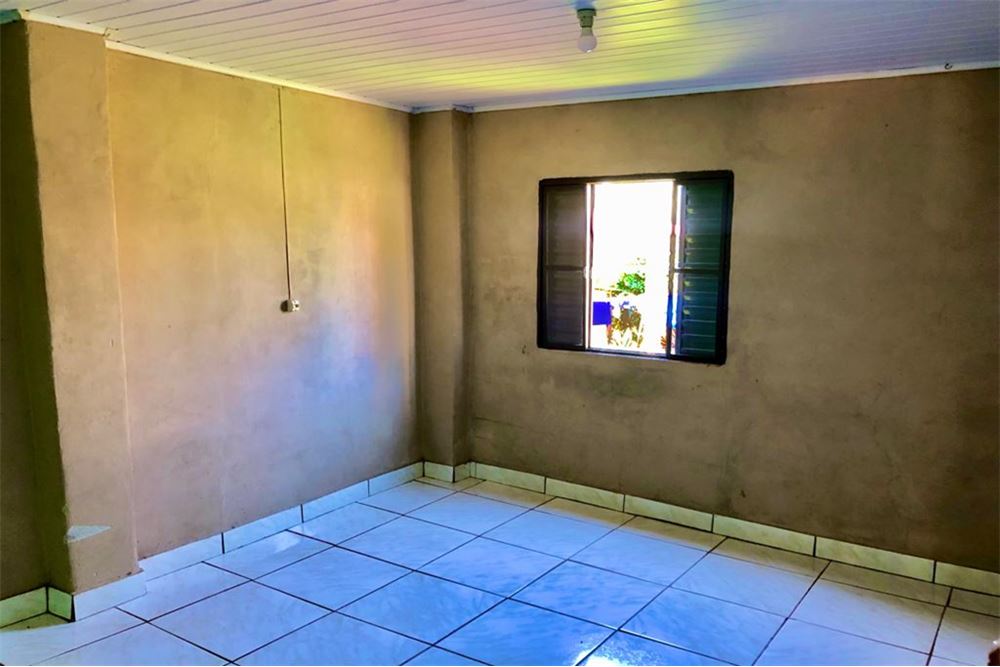 Casa à venda com 6 quartos, 300m² - Foto 25