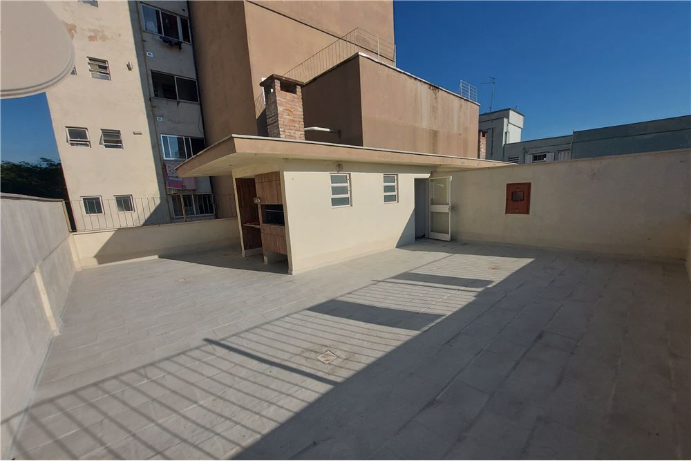 Cobertura à venda com 2 quartos, 200m² - Foto 16