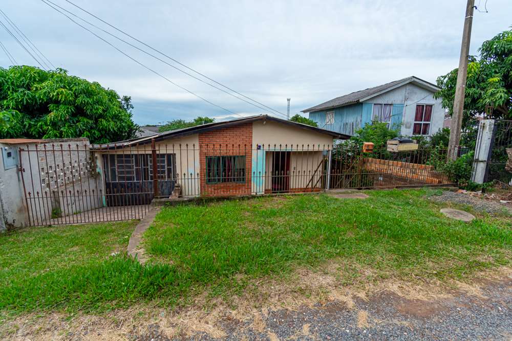 Casa à venda com 2 quartos, 300m² - Foto 4