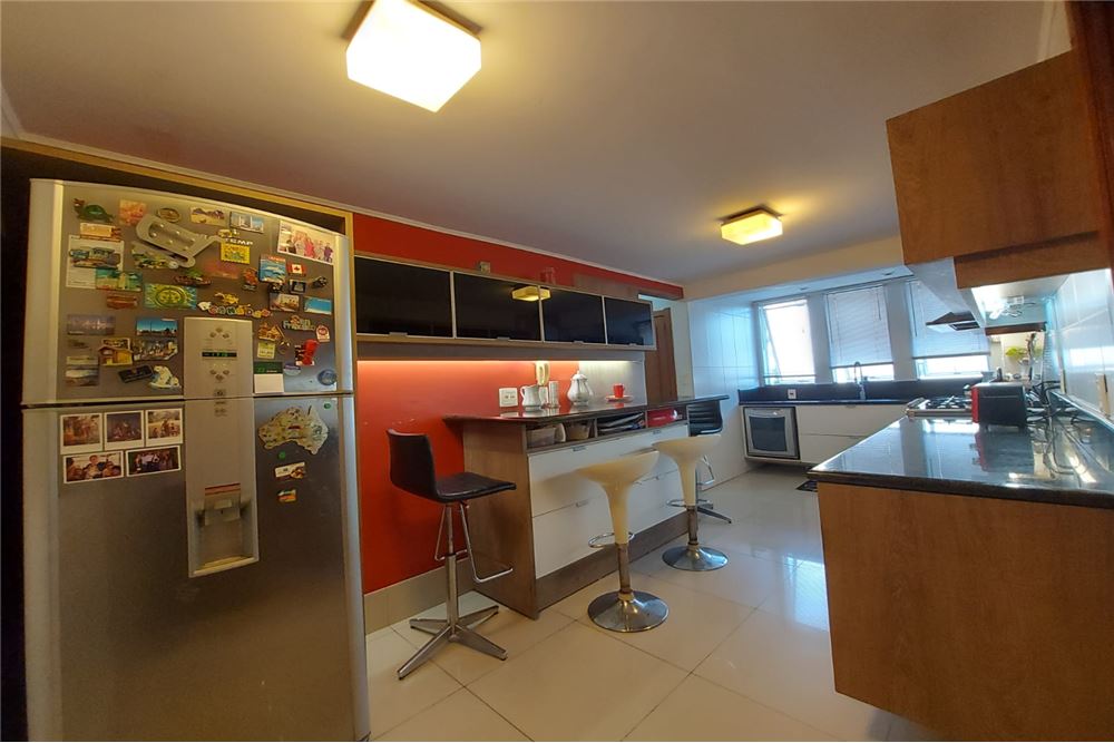 Apartamento à venda com 4 quartos, 250m² - Foto 5