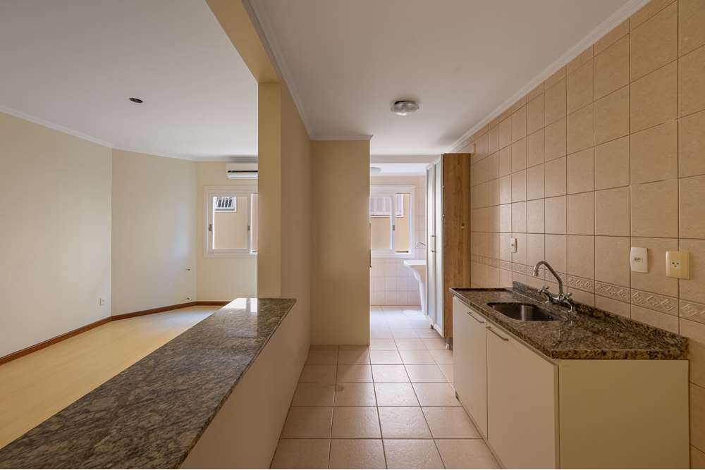 Apartamento à venda com 2 quartos, 75m² - Foto 3