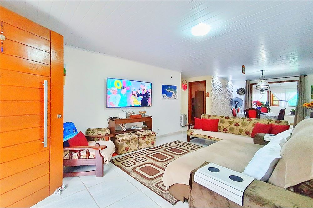 Casa à venda com 3 quartos, 360m² - Foto 1