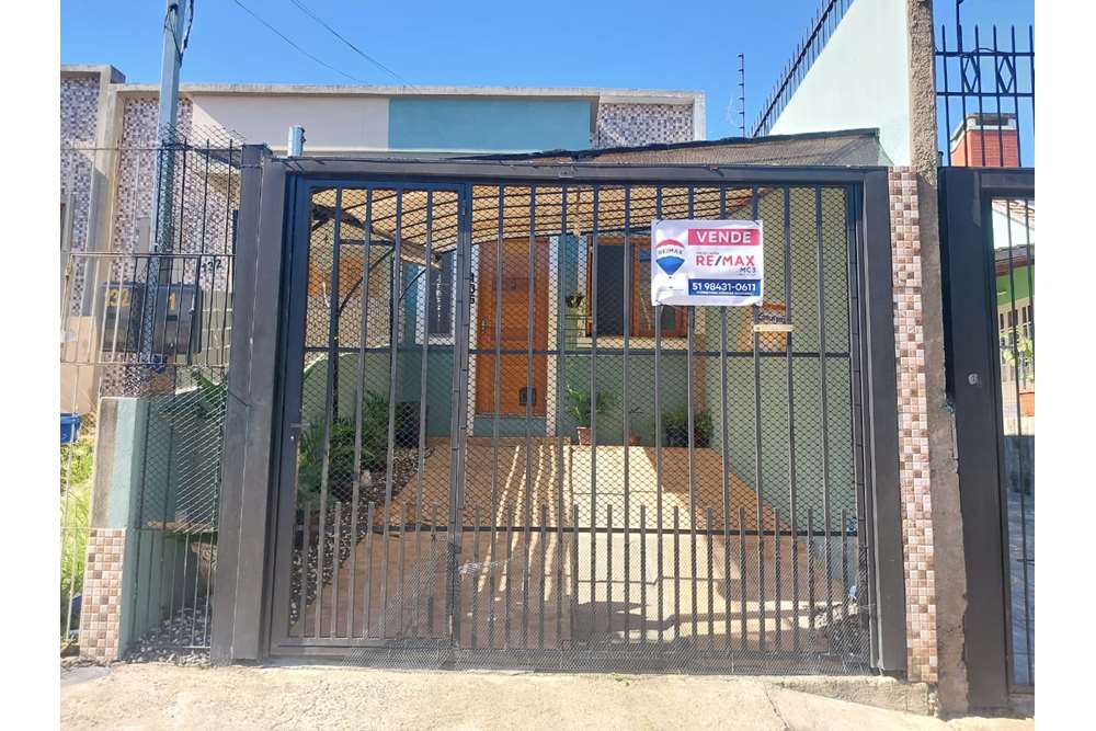 Casa à venda com 2 quartos, 175m² - Foto 1