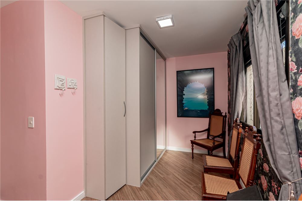 Apartamento à venda com 2 quartos, 90m² - Foto 17