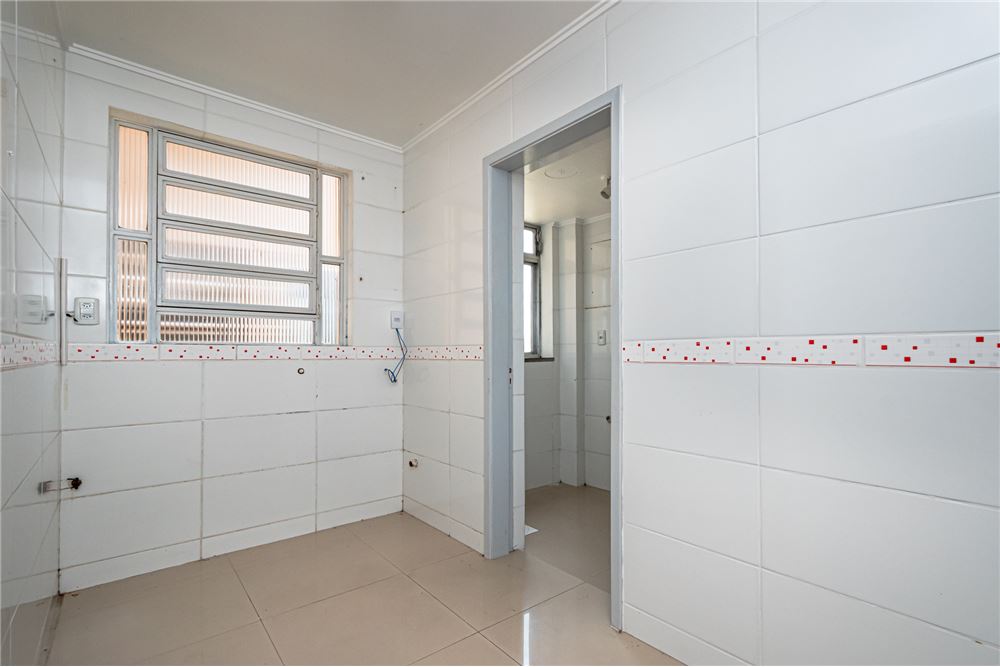 Apartamento à venda com 3 quartos, 136m² - Foto 19