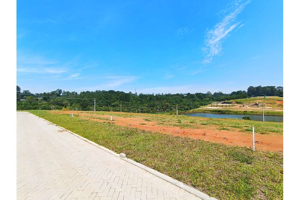 Terreno à venda, 600m² - Foto 1