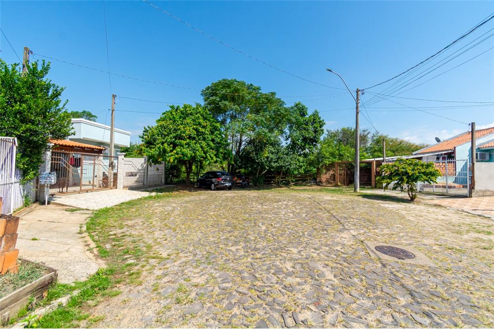 Casa à venda com 2 quartos, 66m² - Foto 2