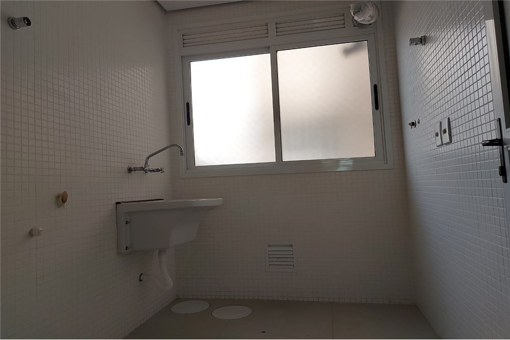 Apartamento à venda com 3 quartos, 163m² - Foto 11