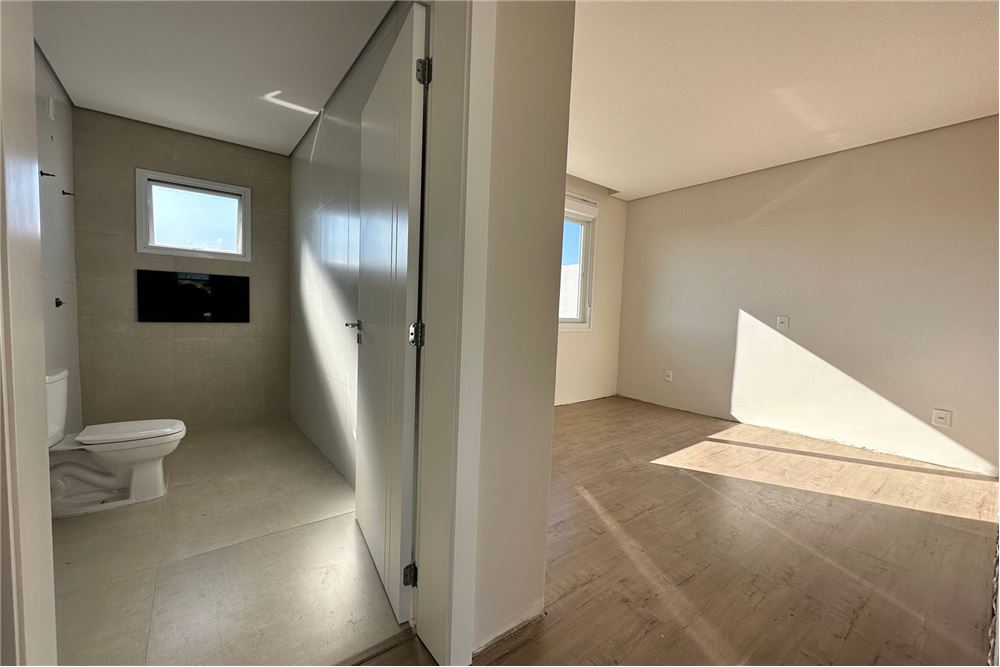 Casa à venda com 3 quartos, 300m² - Foto 8