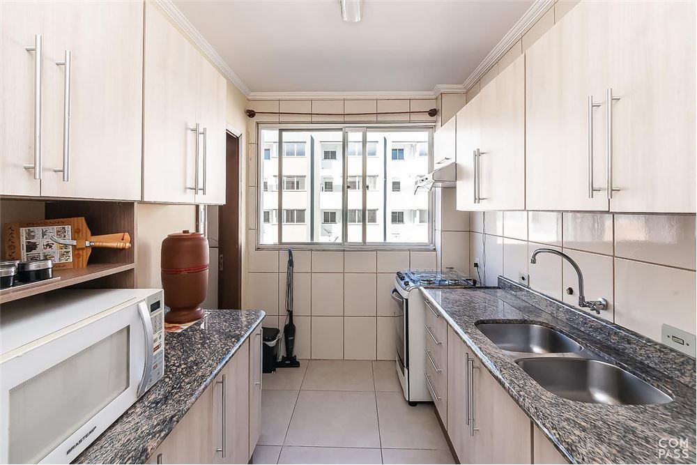 Apartamento à venda com 2 quartos, 82m² - Foto 3