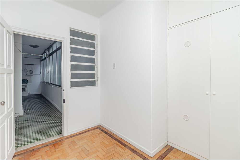 Apartamento à venda com 4 quartos, 185m² - Foto 20