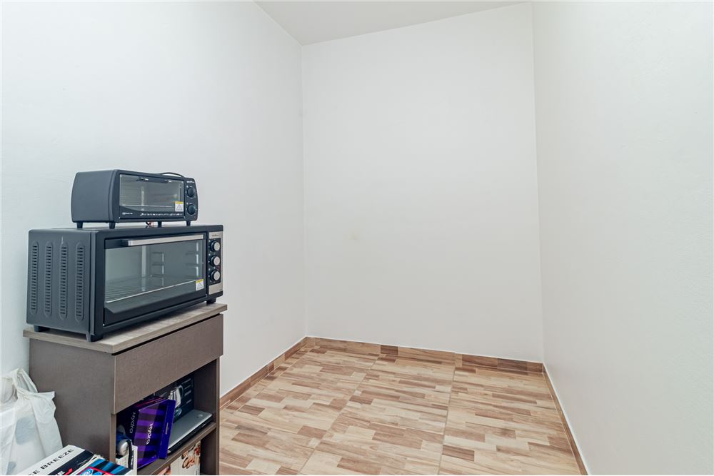 Apartamento à venda com 2 quartos, 70m² - Foto 9