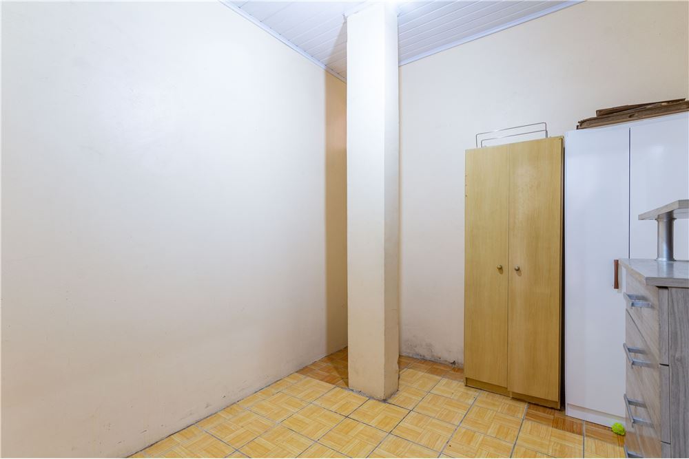 Casa à venda com 5 quartos, 240m² - Foto 16