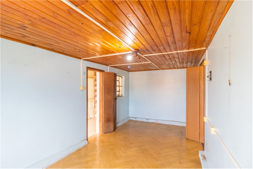 Casa à venda com 5 quartos, 200m² - Foto 6