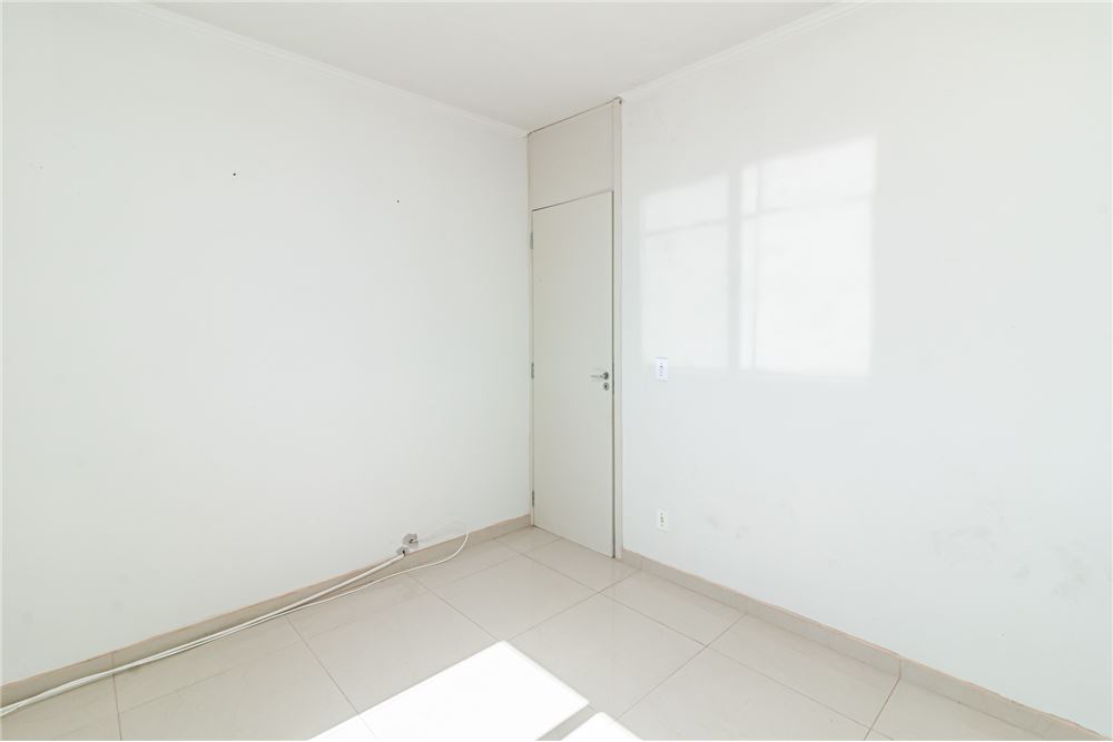 Apartamento à venda com 2 quartos, 43m² - Foto 11