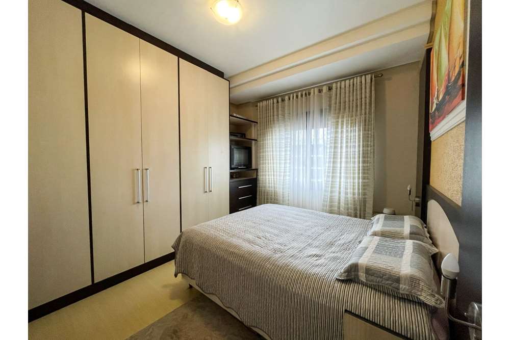 Apartamento à venda com 3 quartos, 236m² - Foto 17