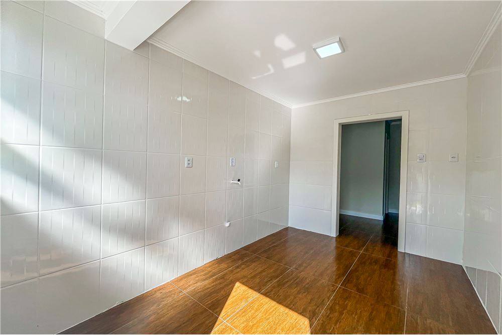 Casa à venda com 3 quartos, 250m² - Foto 18