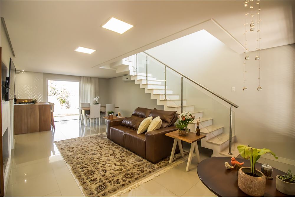 Casa à venda com 3 quartos, 180m² - Foto 9