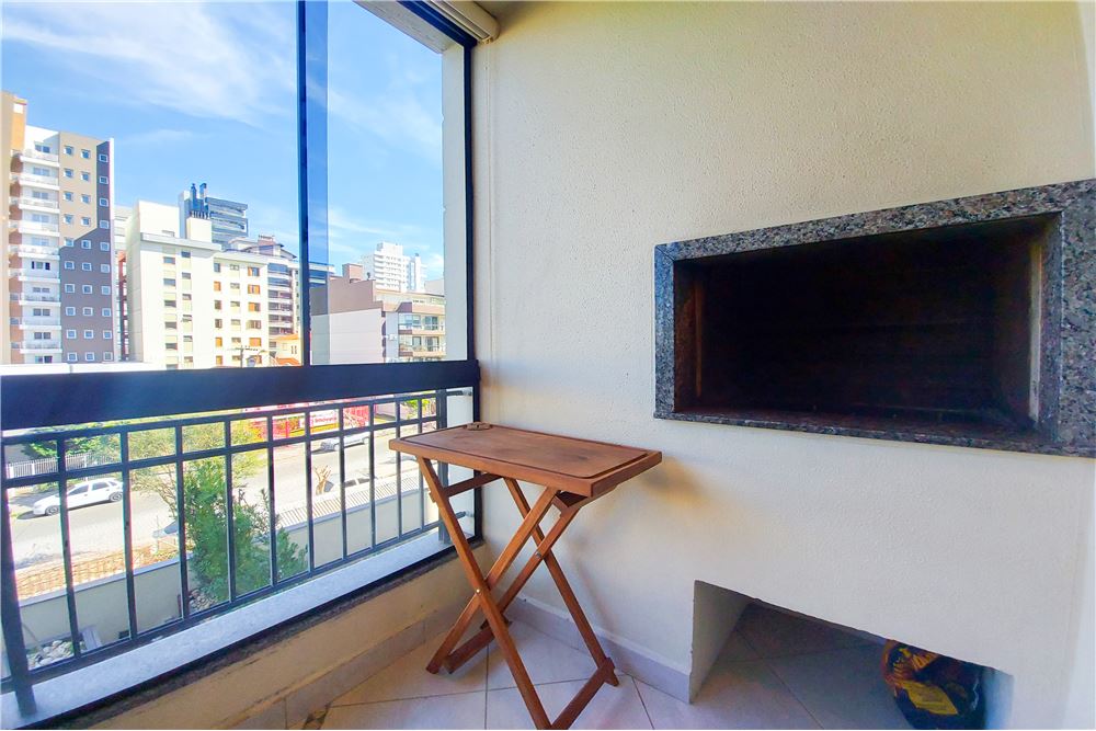 Apartamento à venda com 3 quartos, 131m² - Foto 14