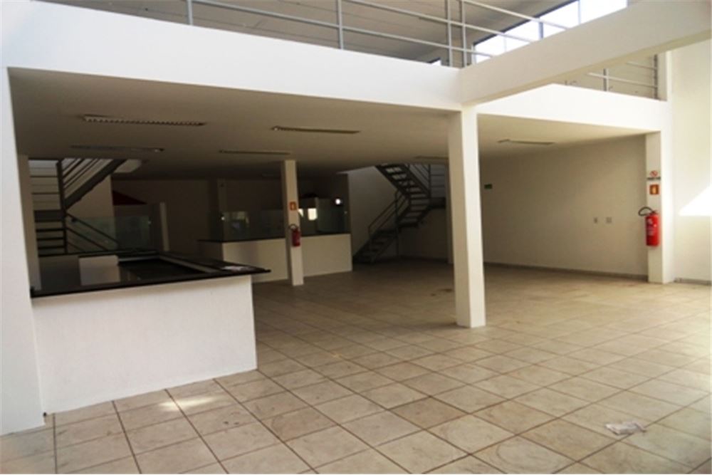 Prédio Inteiro para alugar, 150m² - Foto 8