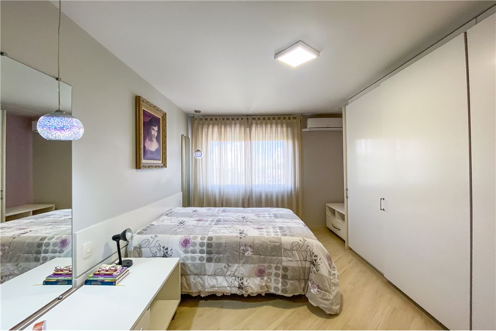 Apartamento à venda com 4 quartos, 164m² - Foto 5