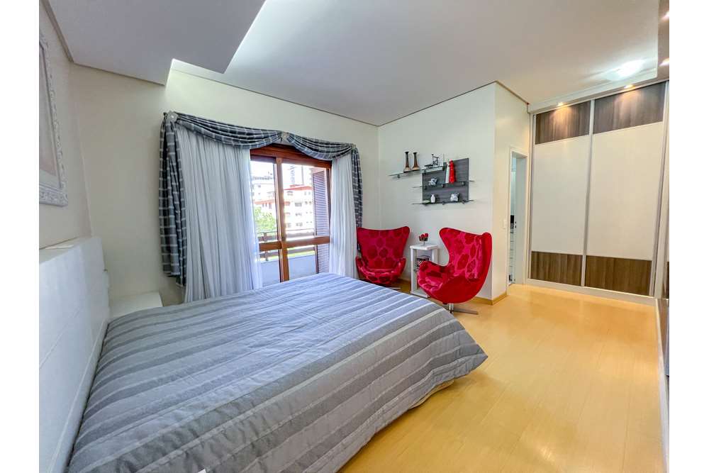 Apartamento à venda com 3 quartos, 227m² - Foto 20