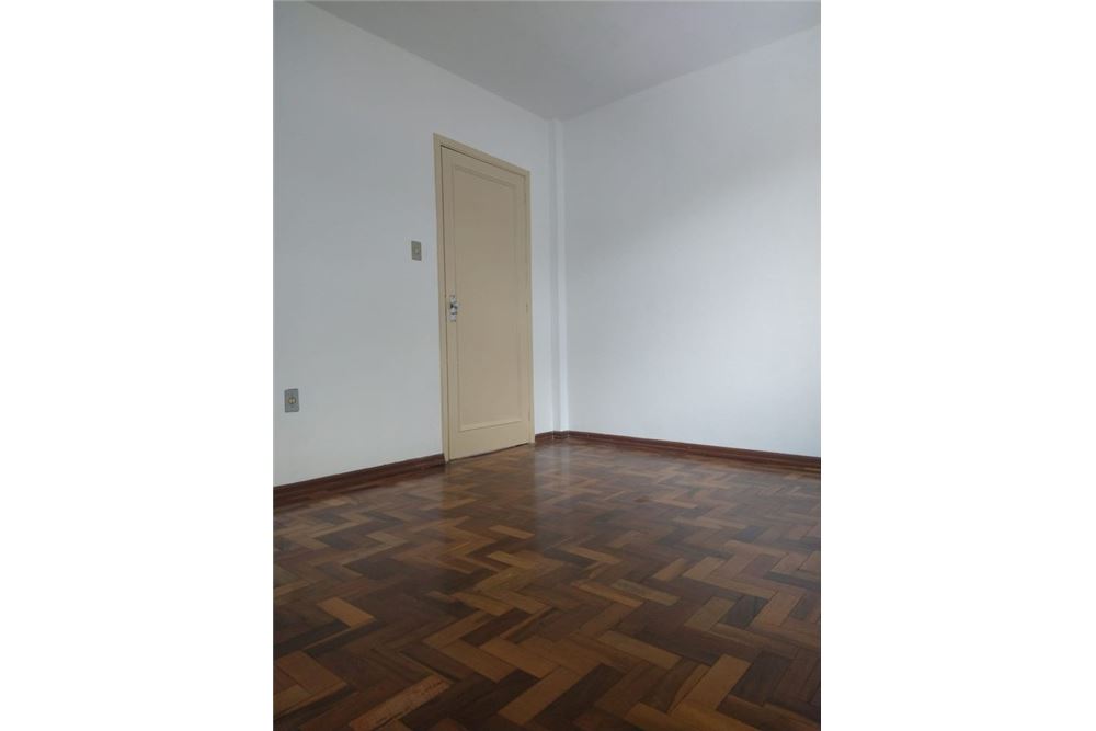 Apartamento à venda com 2 quartos, 64m² - Foto 10