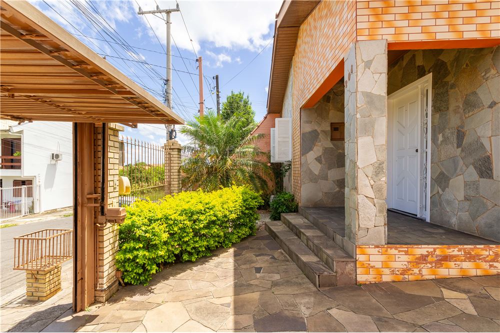 Casa à venda com 2 quartos, 157m² - Foto 4