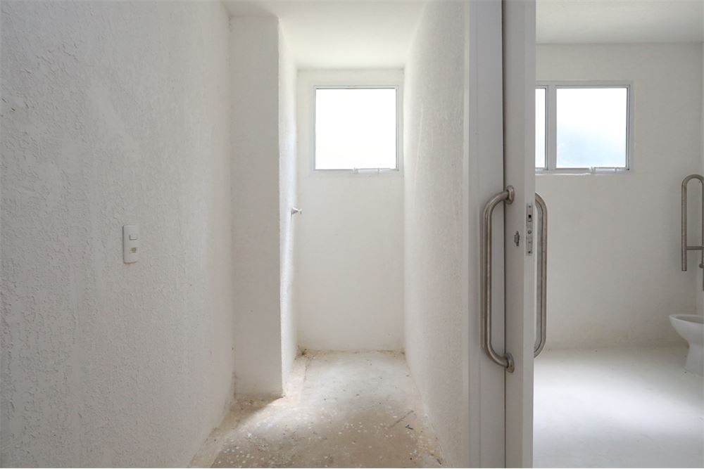 Apartamento à venda com 1 quarto, 42m² - Foto 19