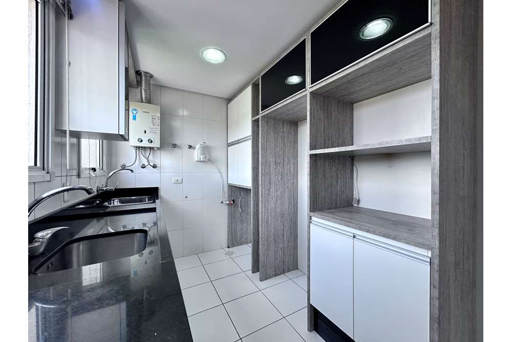 Apartamento à venda com 2 quartos, 72m² - Foto 3