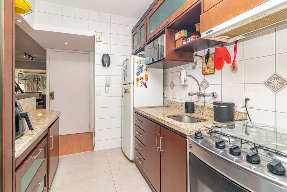 Apartamento à venda com 2 quartos, 70m² - Foto 15