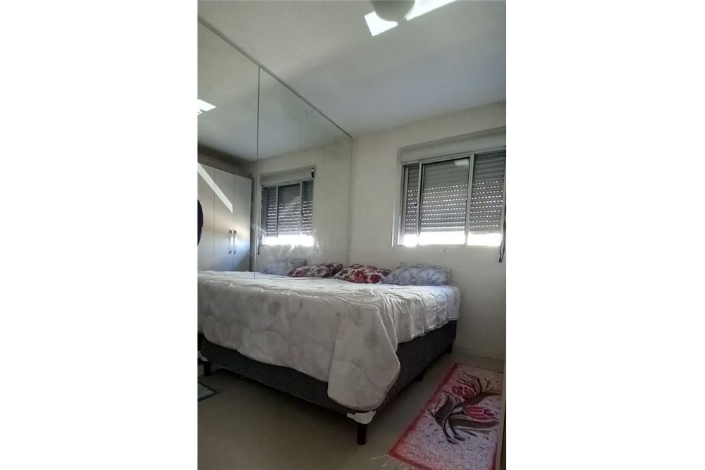 Apartamento à venda com 2 quartos, 52m² - Foto 13