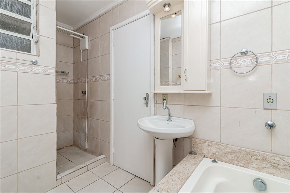 Apartamento à venda com 3 quartos, 105m² - Foto 8