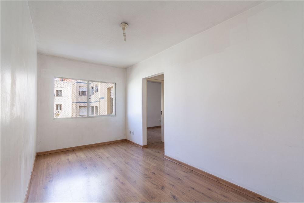 Apartamento à venda com 2 quartos, 70m² - Foto 3