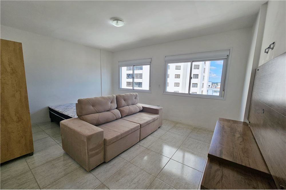 Apartamento à venda com 1 quarto, 49m² - Foto 1