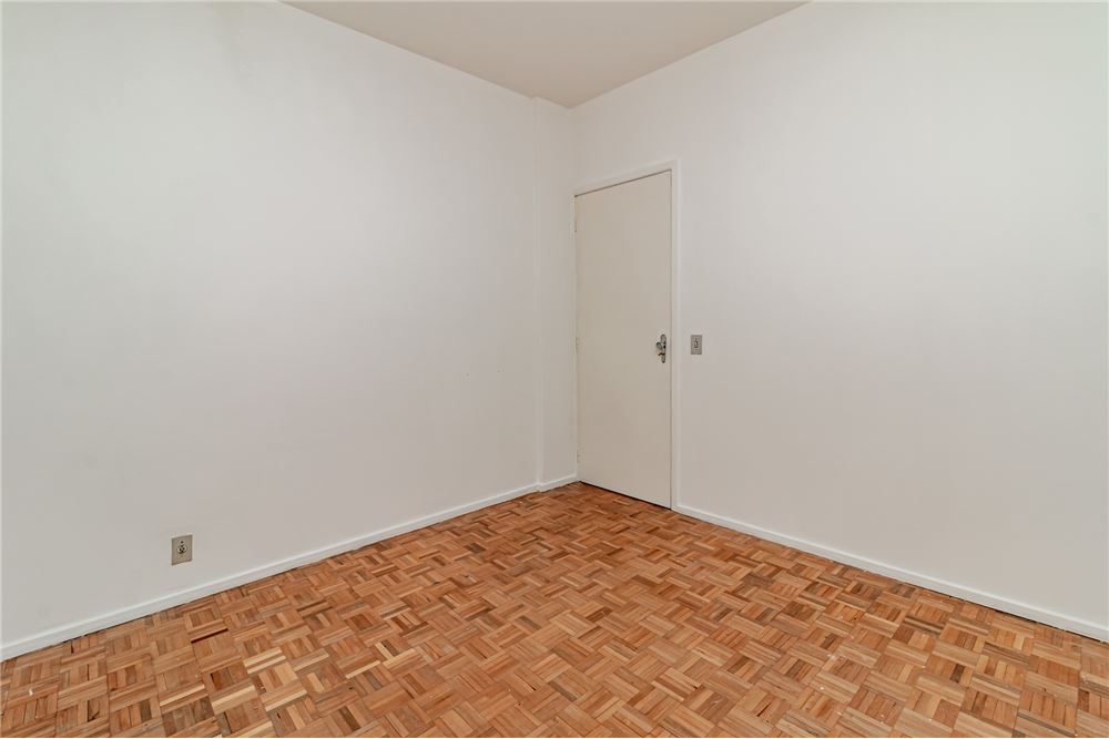 Apartamento à venda com 3 quartos, 105m² - Foto 10