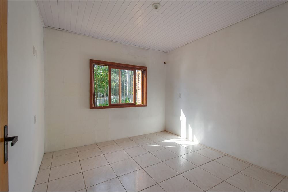 Casa à venda com 2 quartos, 99m² - Foto 4